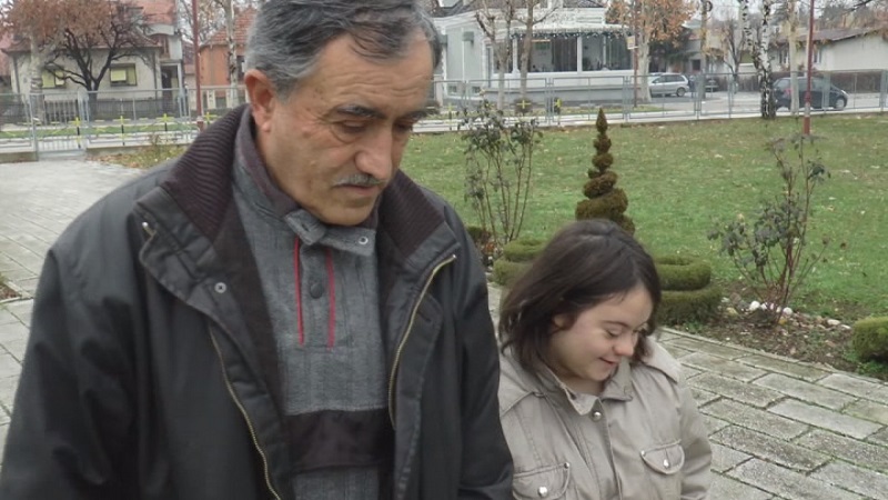 Због чега Србија још увек није усвојила Закон о родитељима-неговатељима?